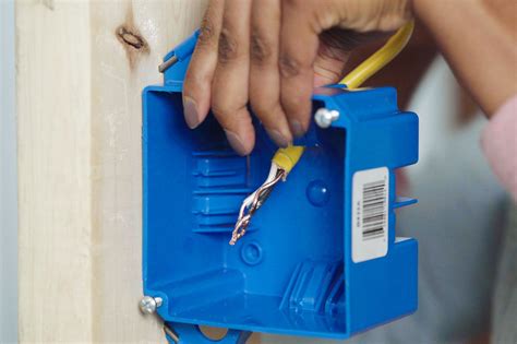 does a blue junction box need cable clamps|electrical cable for plastic box.